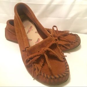 Minnetonka Kilty Softsole Moccasin Flats